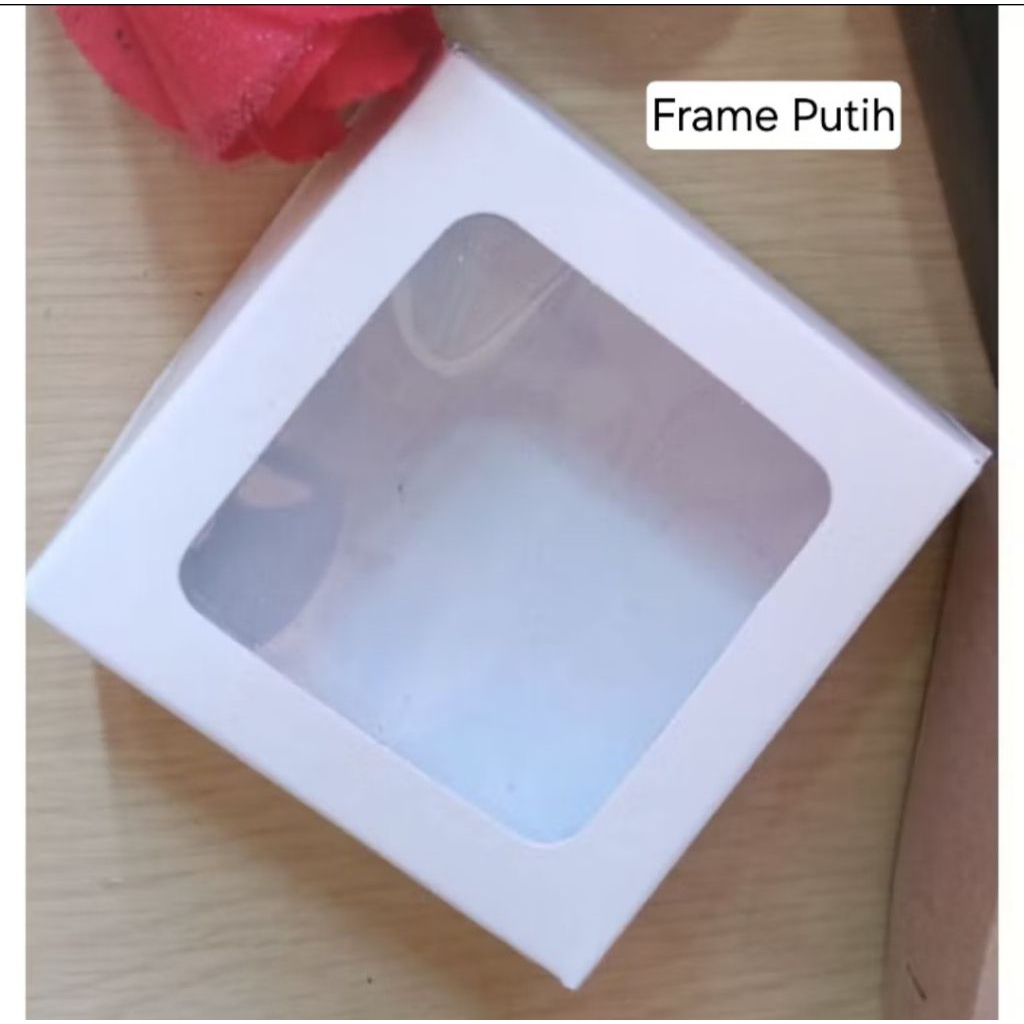 

Custom box ukuran 17*15*3 Putih
