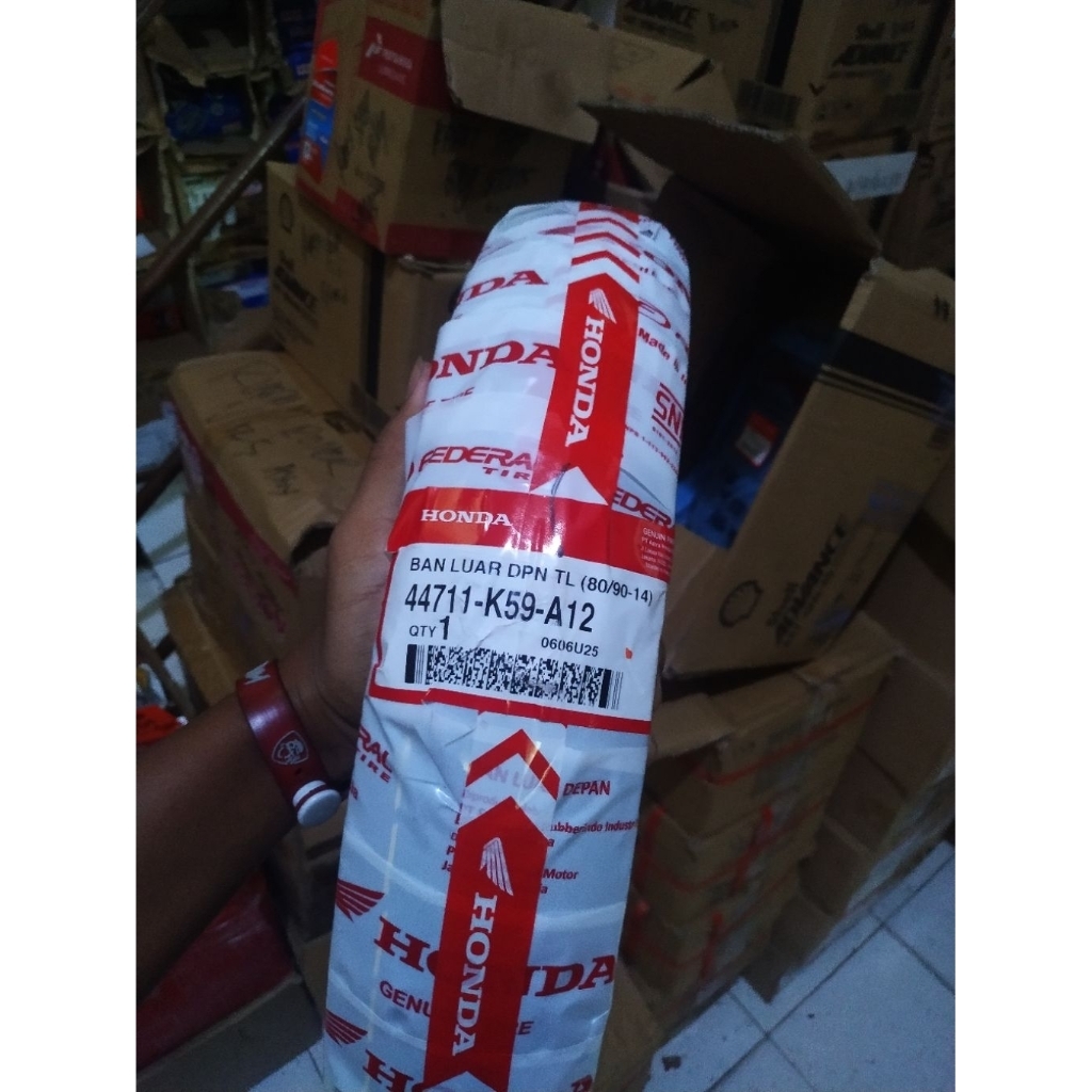 BAN DEPAN HONDA BEAT /VARIO 125-150 UKURAN 80-90-14