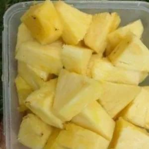 

buah potong nanas madu 500 ml/dikirim instan dan sameday