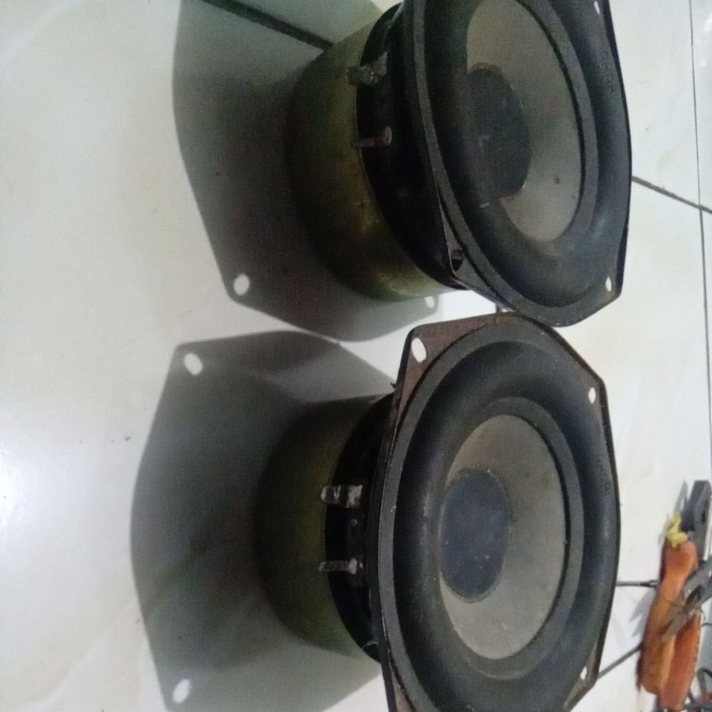 speaker 5 in  subwofer bekas normal akari