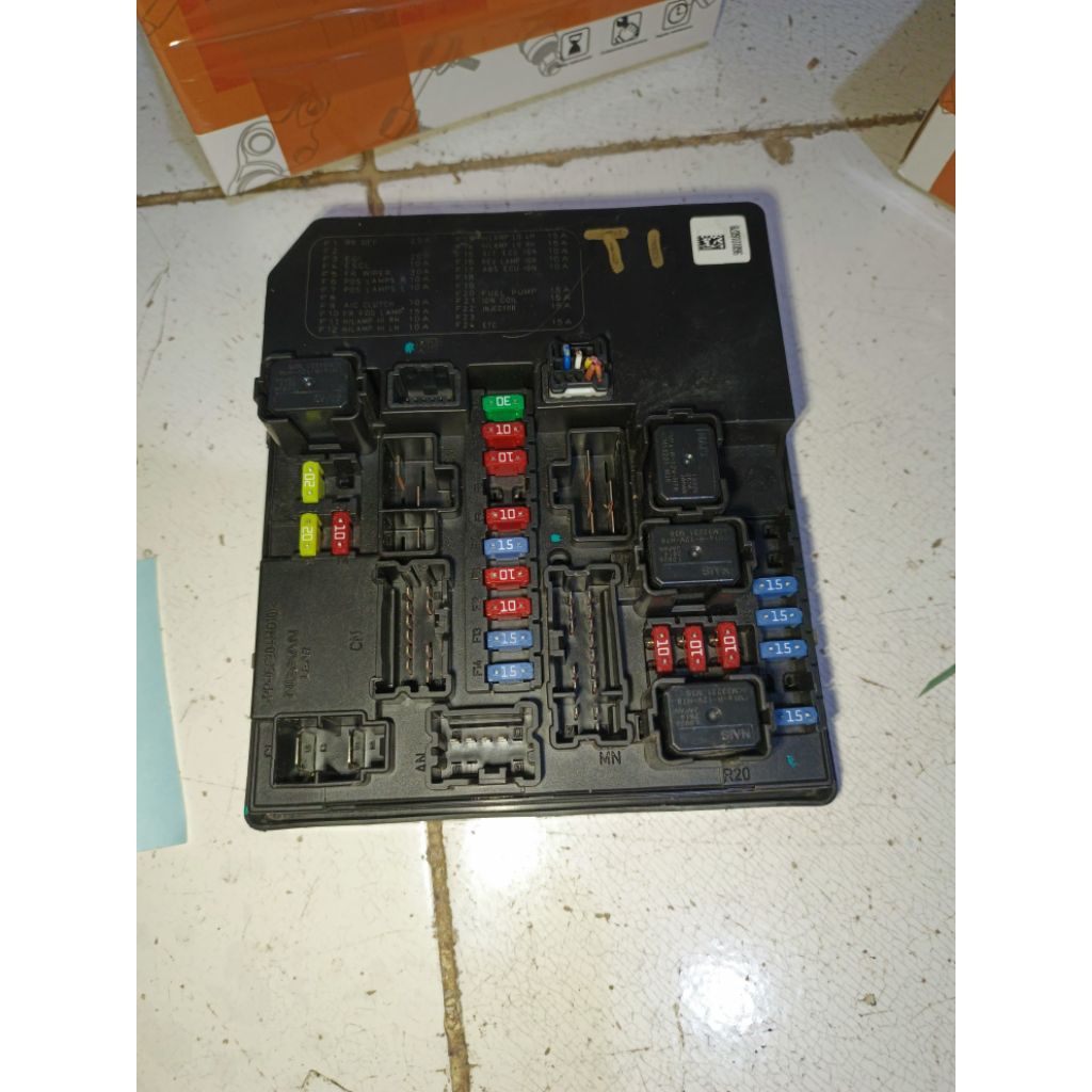 IPDM BOX SEKRING NISSAN JUKE ORIGINAL