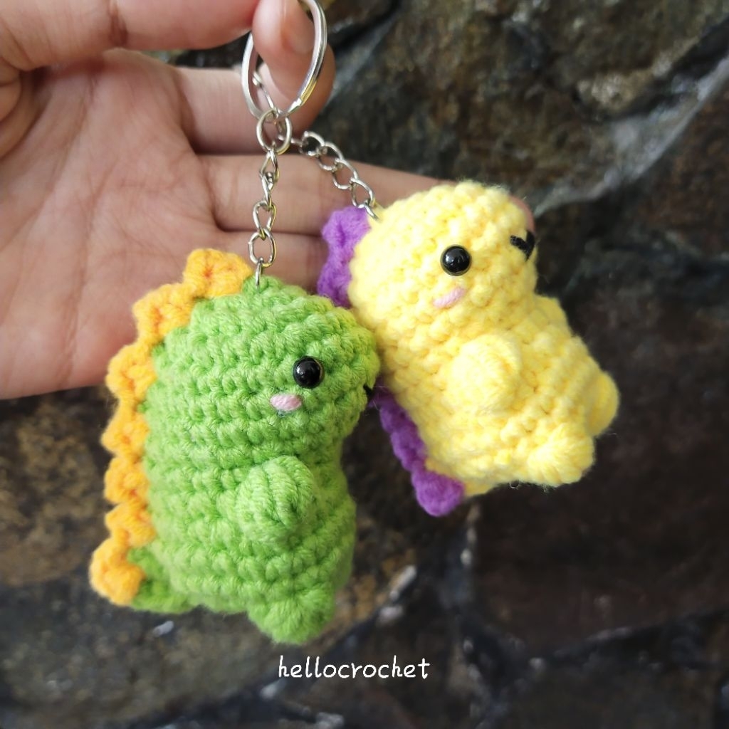 Amigurumi Baby Dino/Gantungan kunci boneka rajut dino