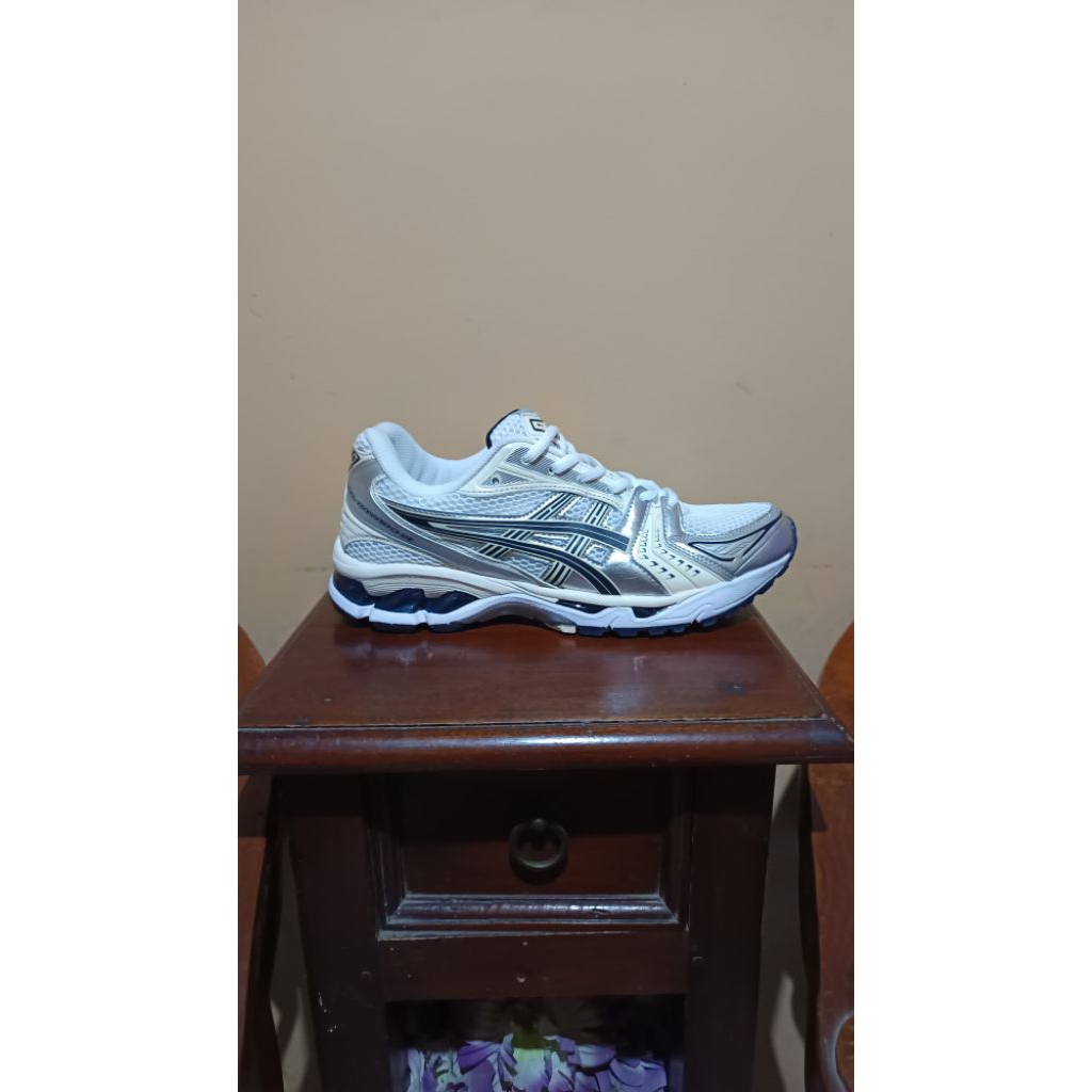 asics gel kayano14