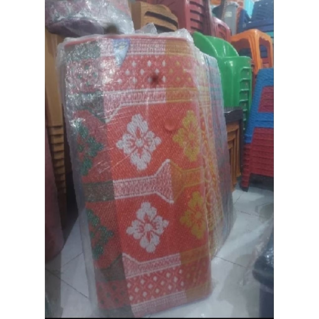 tikar plastik lipat tiga gunung super/tikar plastik lesehan 3x4