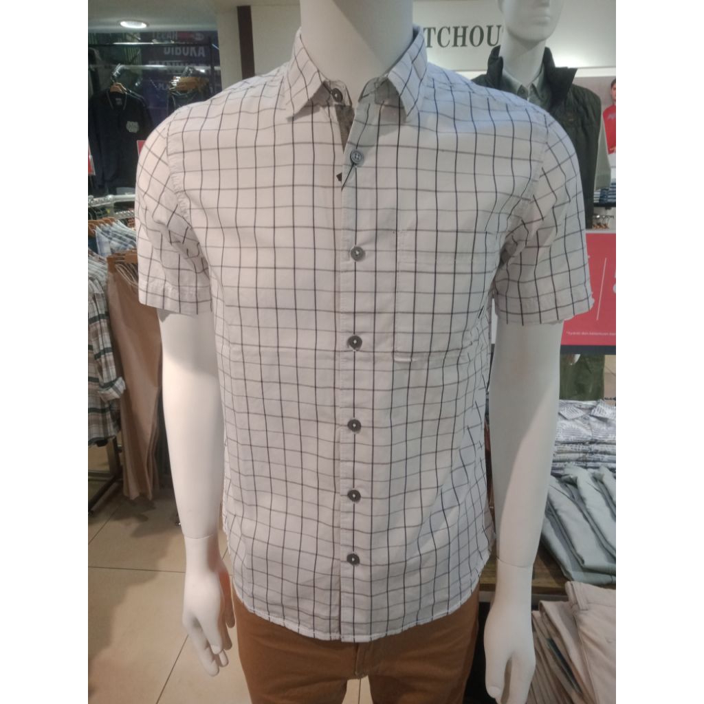 Watchout Kemeja Pendek Kotak-kotak Putih JS502480102