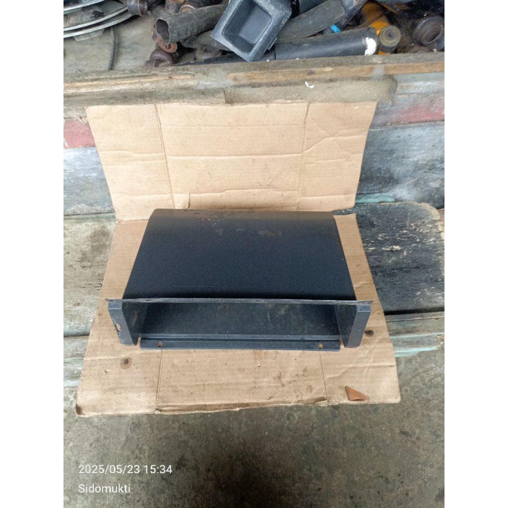 Laci Bagian Dalam Dashboard Suzuki Carry 1000 Extra St100 Original Copotan