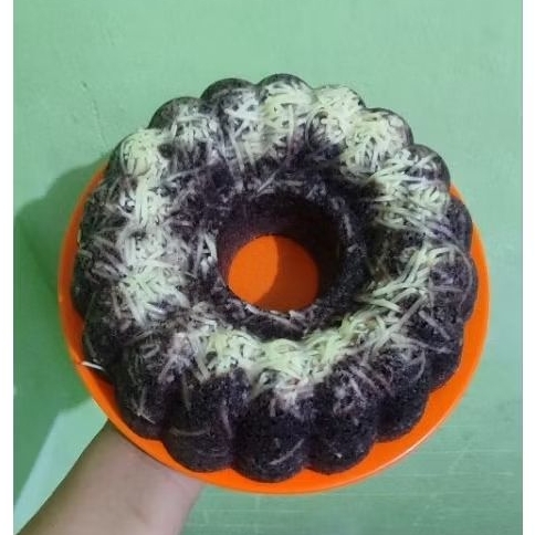 

Bolu Ketan Hitam Lumer Viral