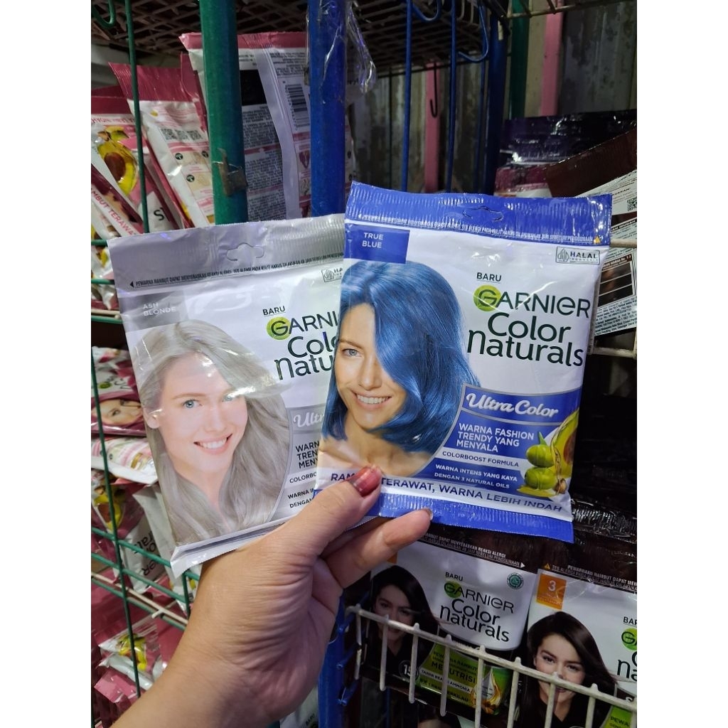 garnier pewarna rambut ash blonde + true blue
