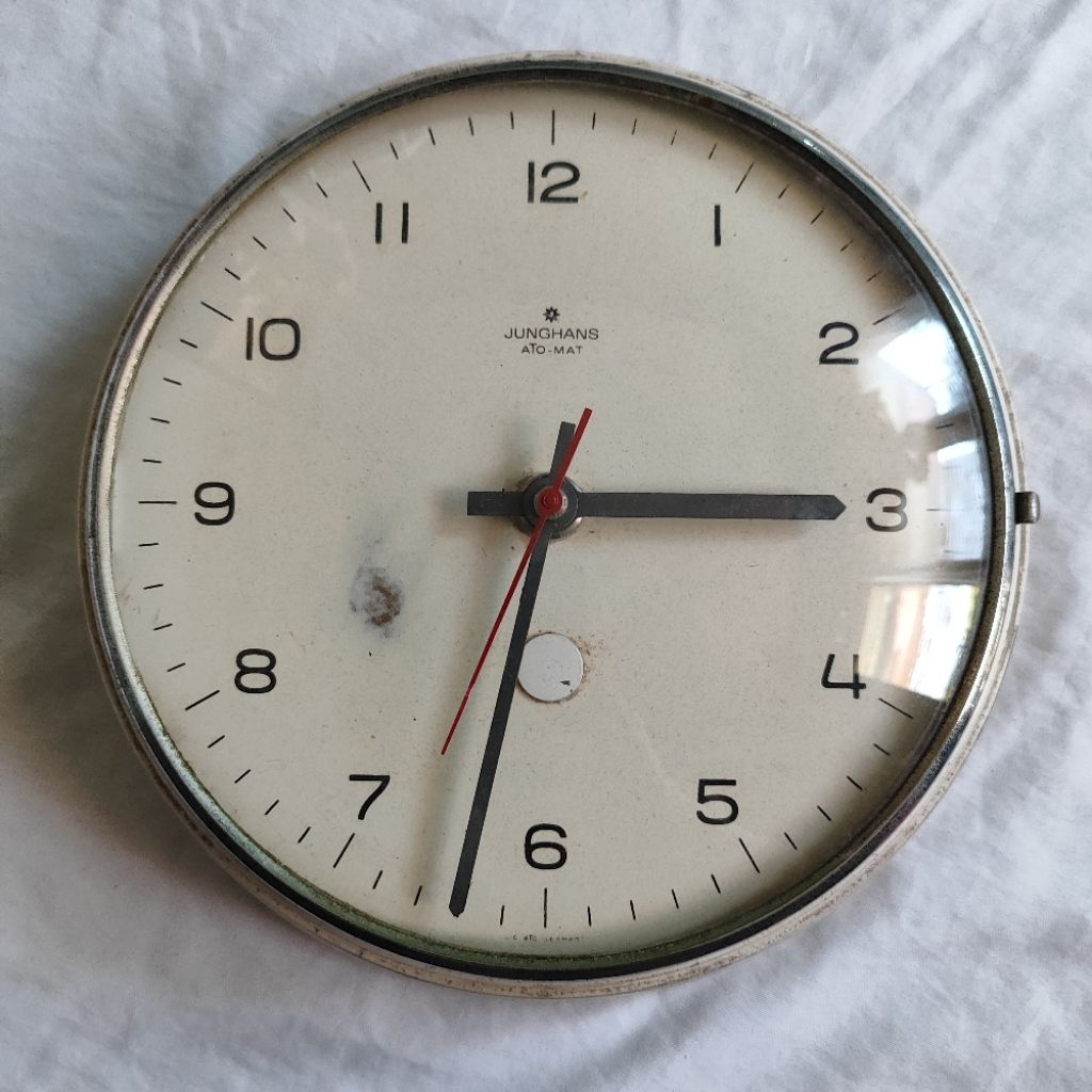 jam transistor junghans perlu service lambat