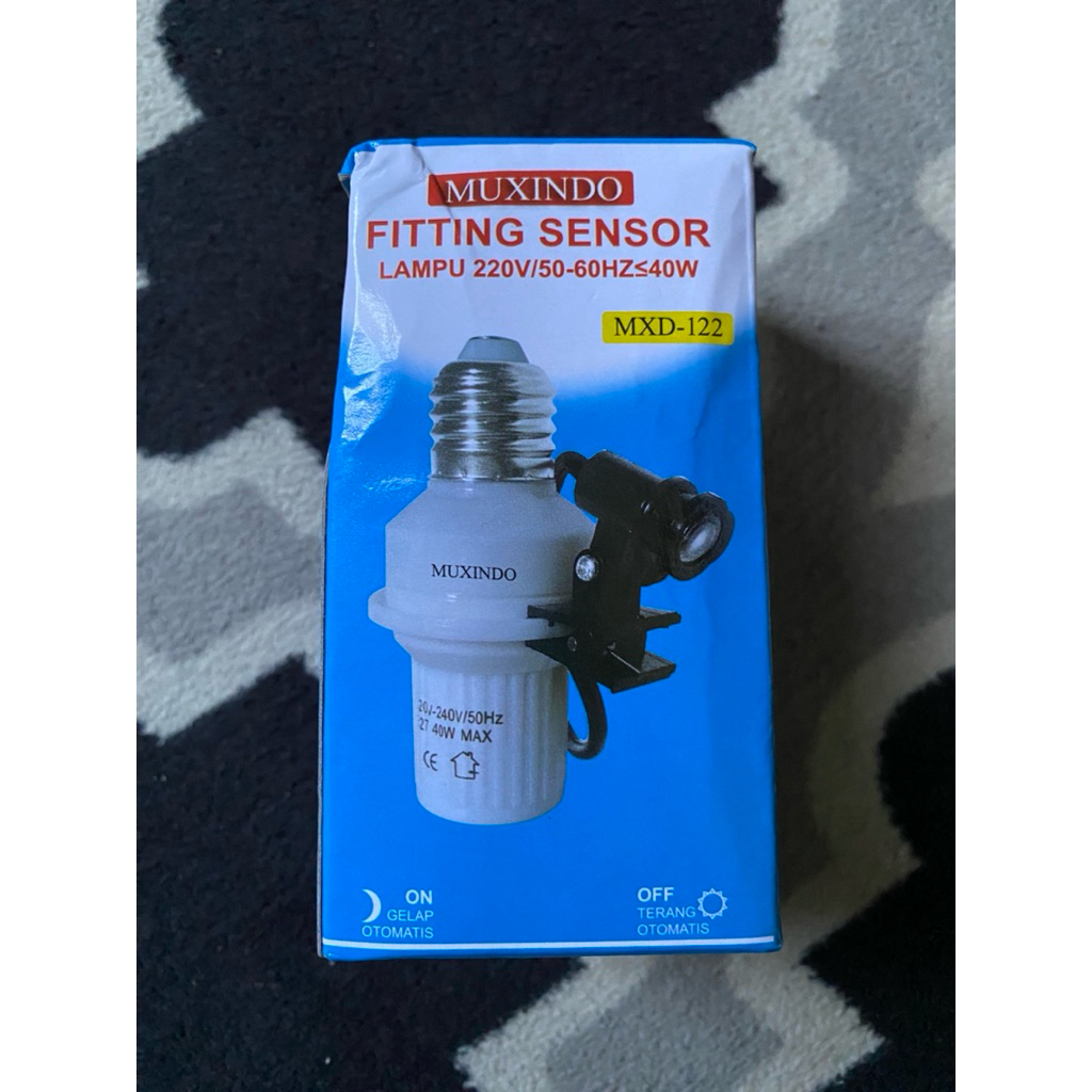 MUXINDO FITTING SENSOR LAMPU 220V/50-60HZ 40W