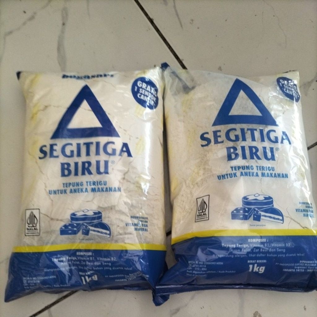 

terigu segitiga biru 1kg