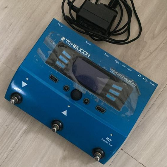 EFEK VOKAL TC HELICON VOICEPLAY