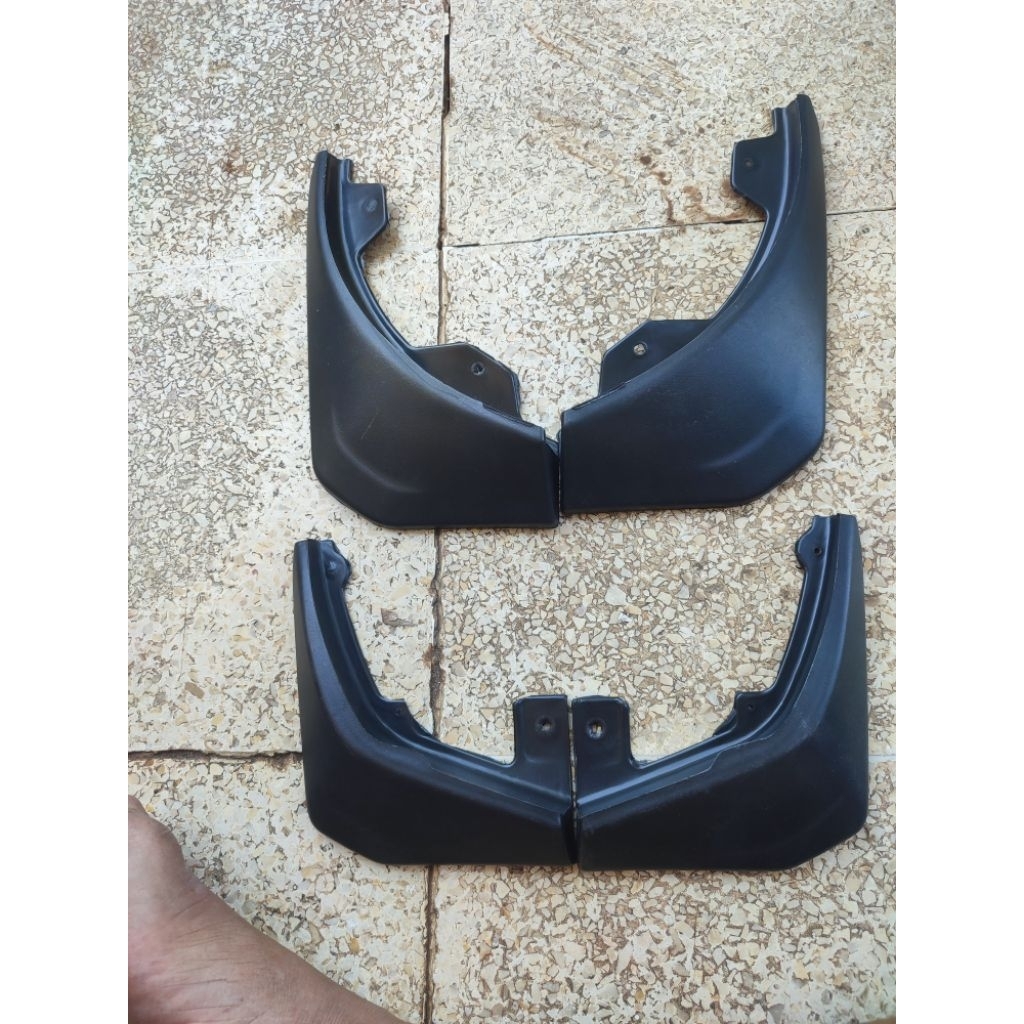 mudflap renault triber