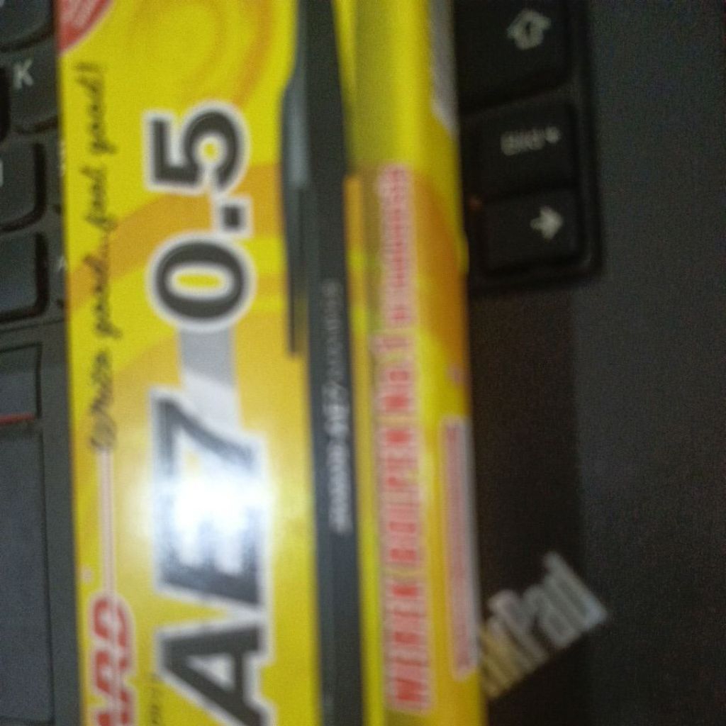 

pena murah satu kotak isi banyak untuk sekolah kuliah dll