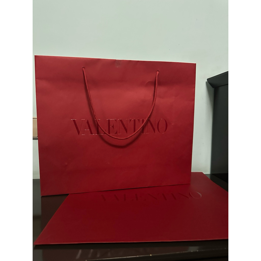 

paperbag valentino besar