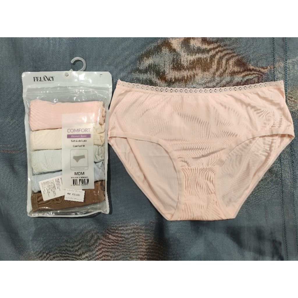 celana dalam felancy