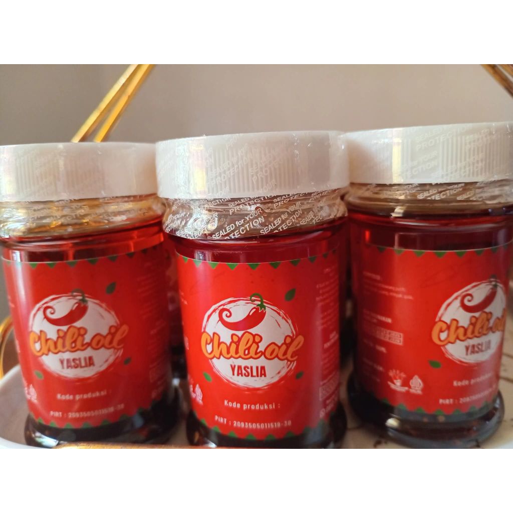 

Chili oil ebi premium Yaslia paket promo 6 botol harga 90rb beli 3 paket harga grosir