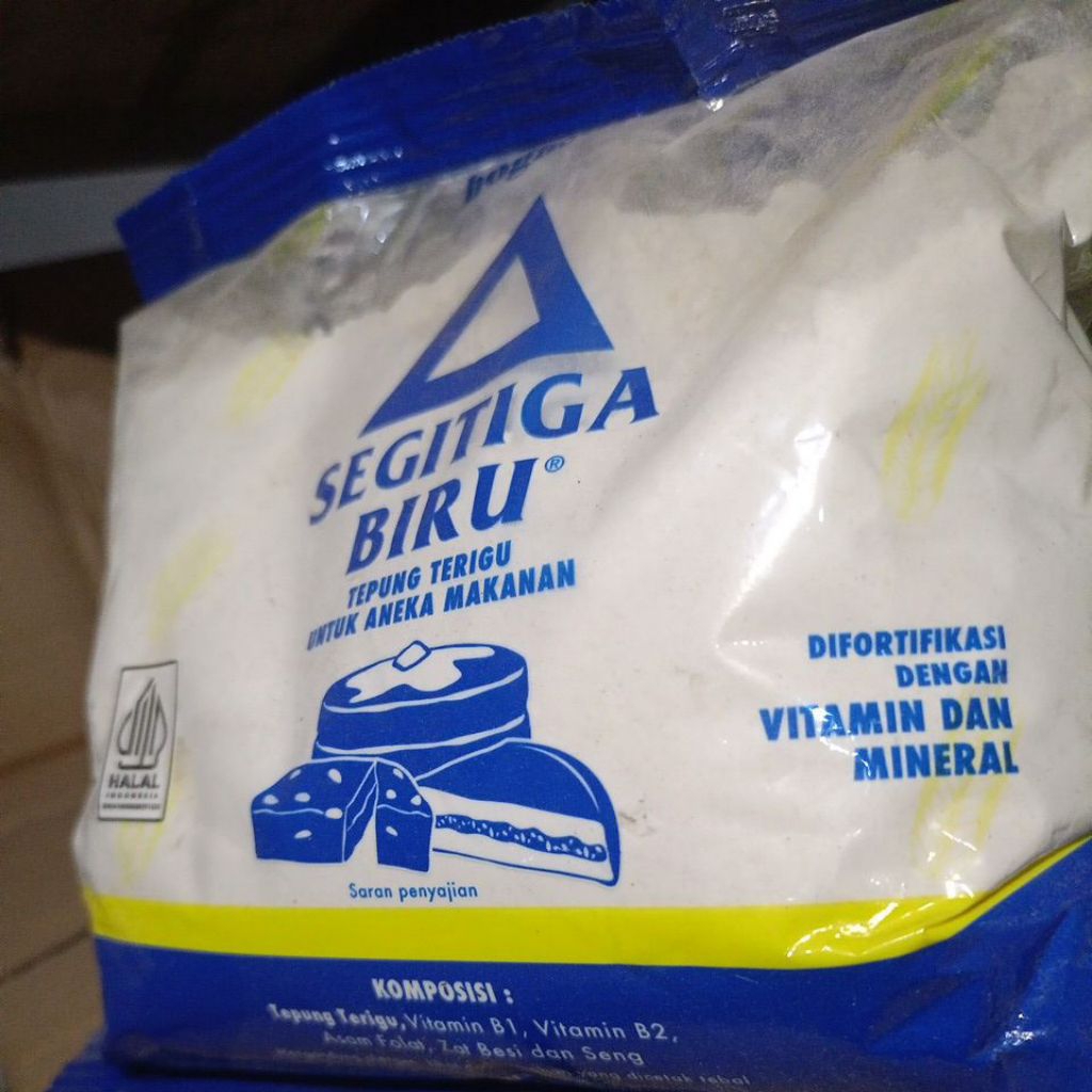 

tepung Segitiga Biru 500g