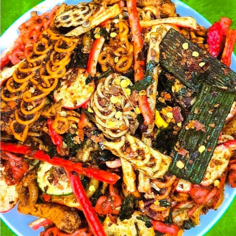 

SEBLAK CAMPUR MIX 200gr PEDAS KENCUR DAUN JERUK - SEBLAK CAMPUR, 200gr