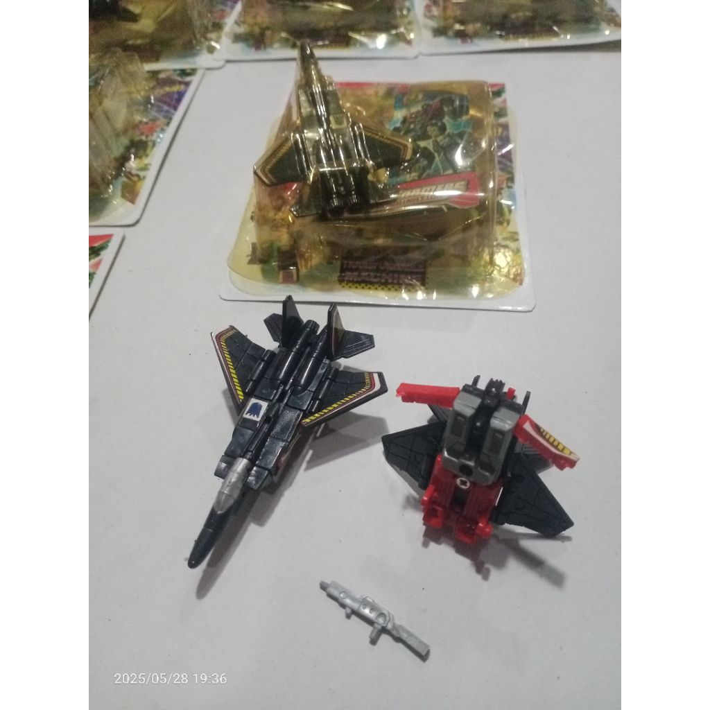 pesawat jadul Transformers