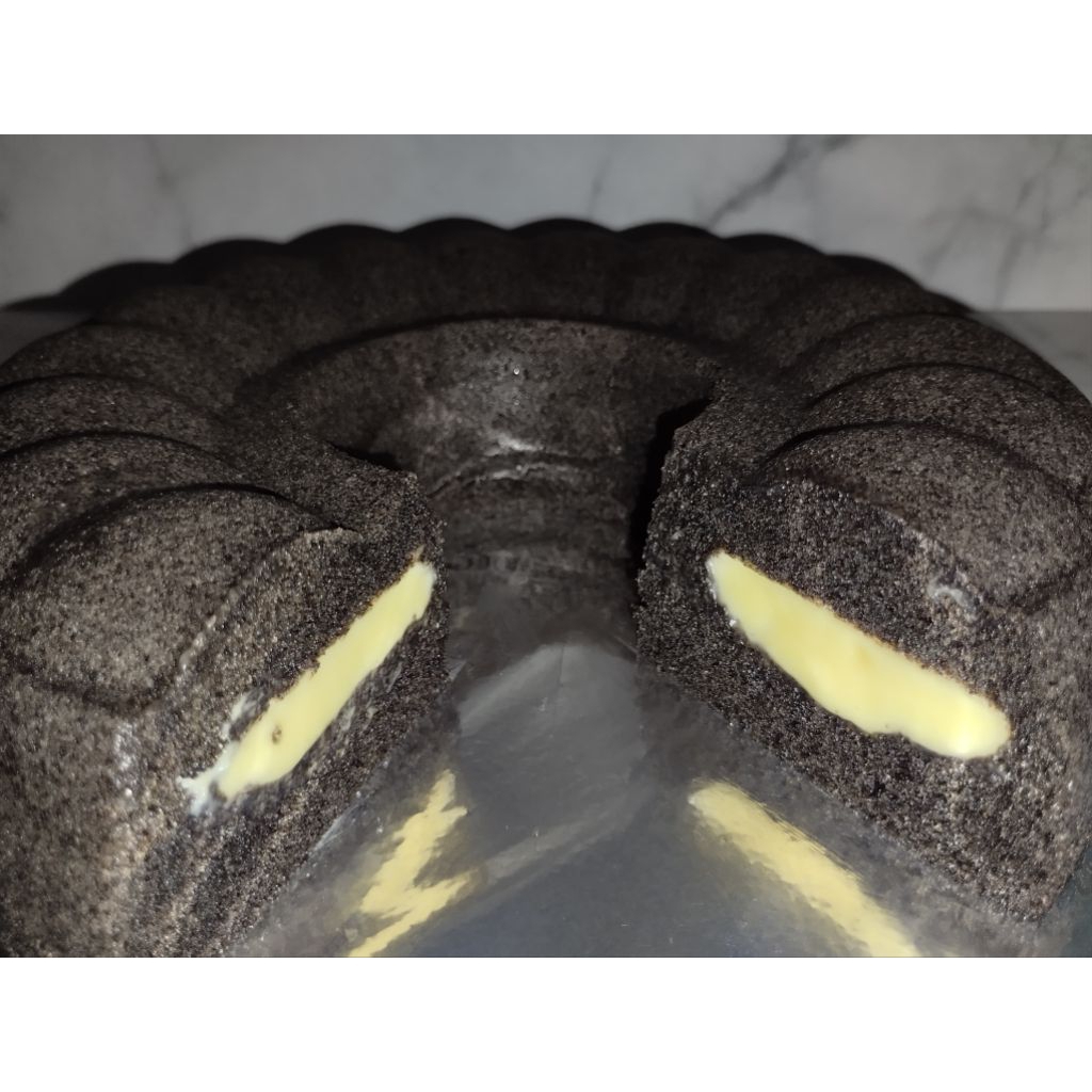 

Bolu Ketan Hitam Keju Lumer