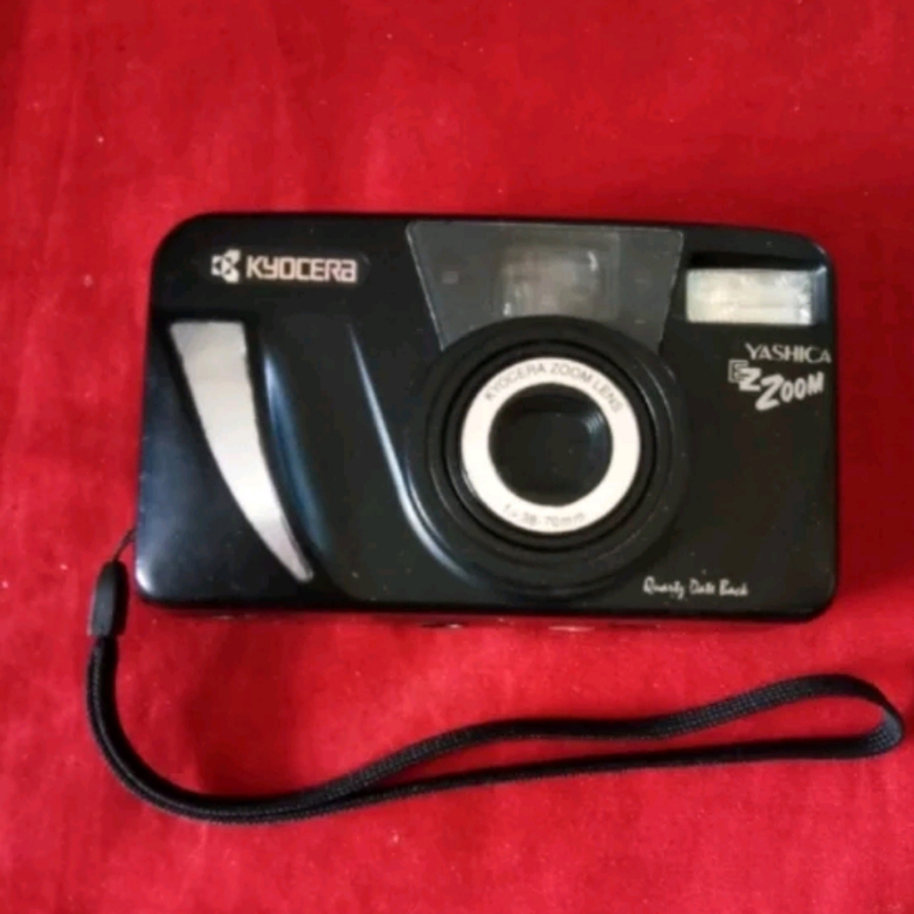 kamera analog Yashica Kyocera