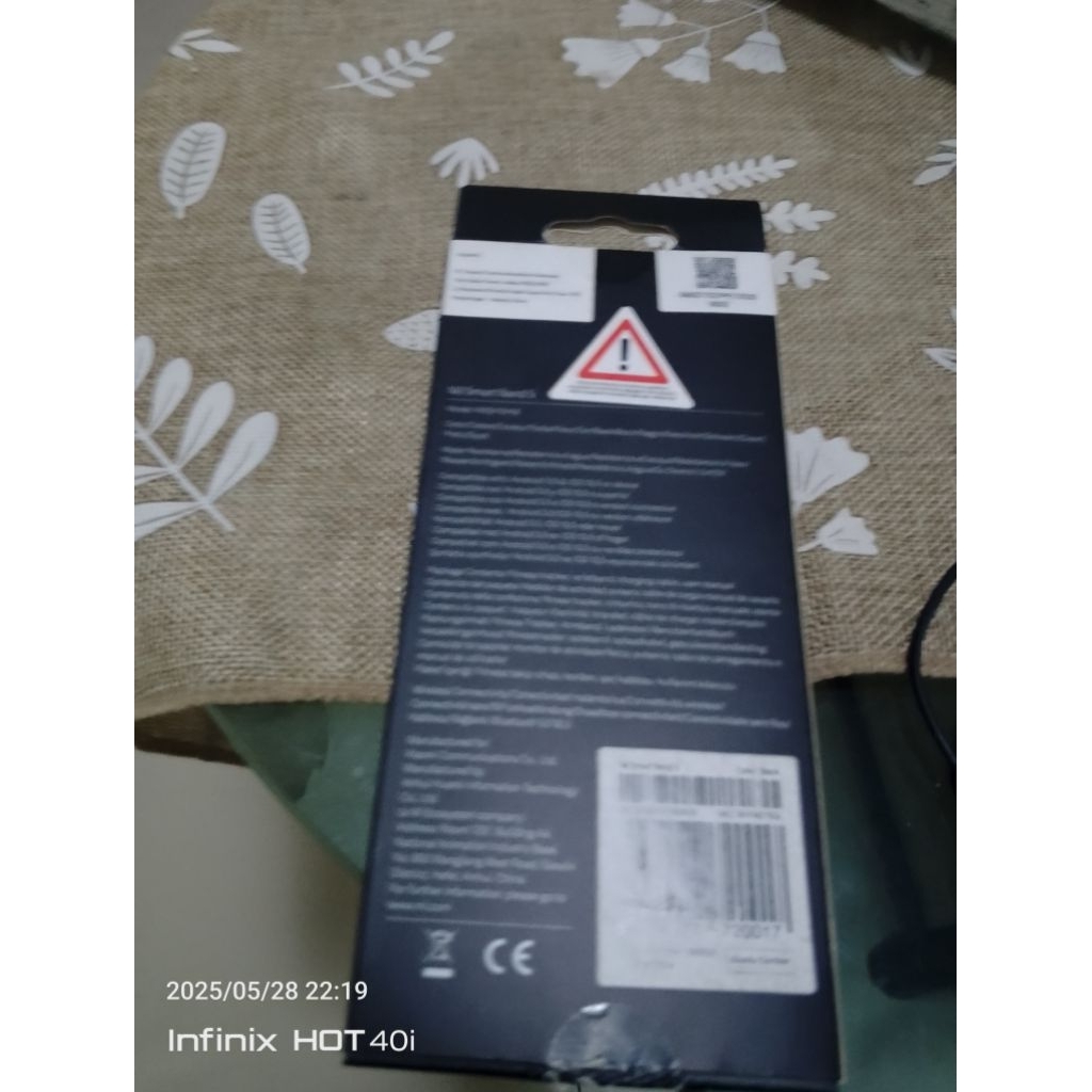 Dijual second Jam tangan smartwatch Xiaomi mi band 5 garansi 3 bulan