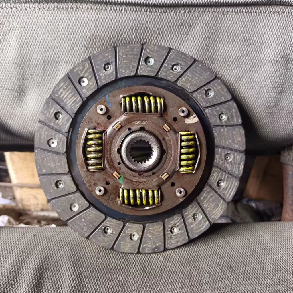 Kampas kopling Suzuki Esteem 1.6