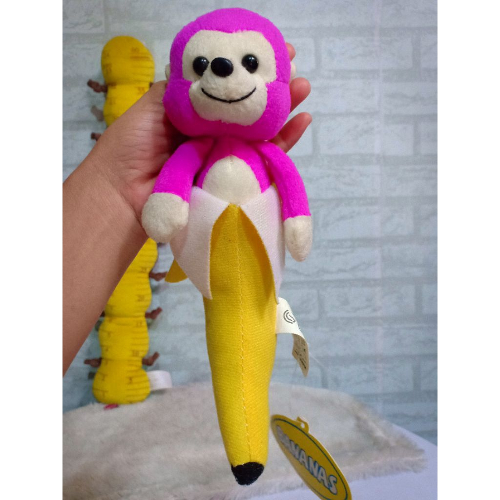 gantungan kaca boneka monyet BANANAS new tag