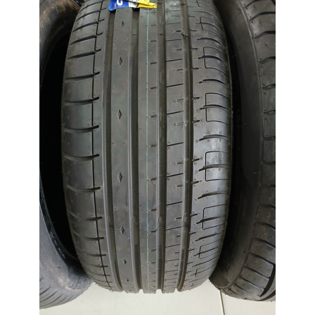 jual ban mobil 195 45 r16 accelera phi-R ban 195 45 r17 murah berkualitas