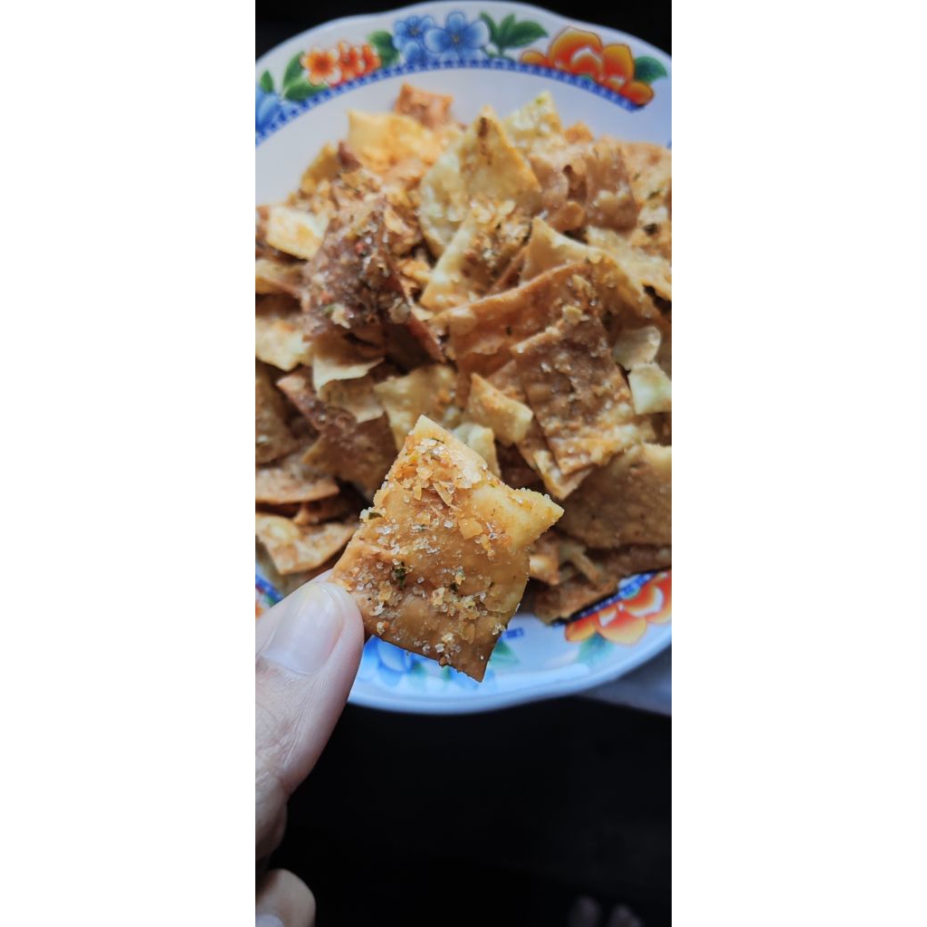 

Keripik Pangsit Bumbu Bawput