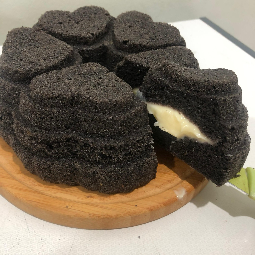 

Bolu Kukus Ketan Hitam Keju Lumer