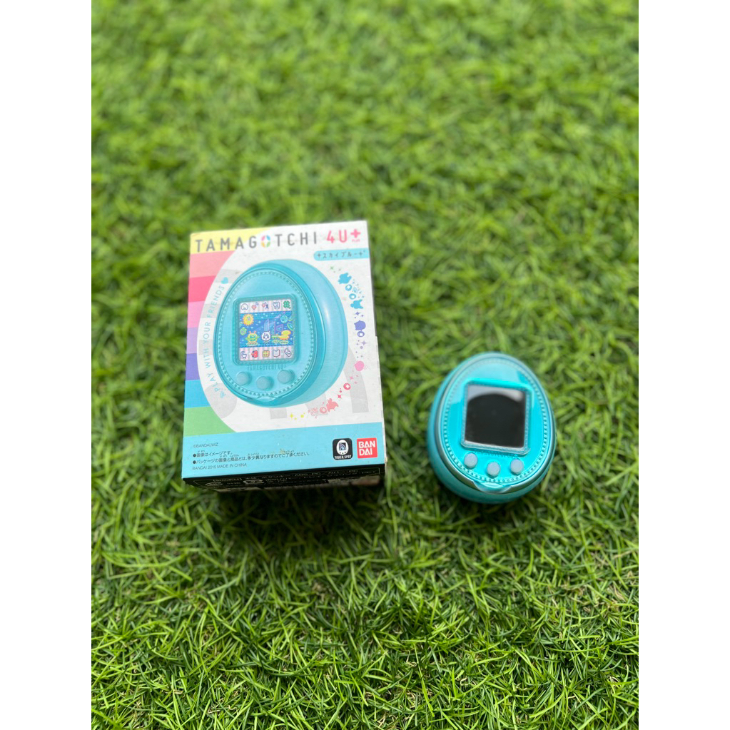 Tamagotchi 4U+ Green Preloved