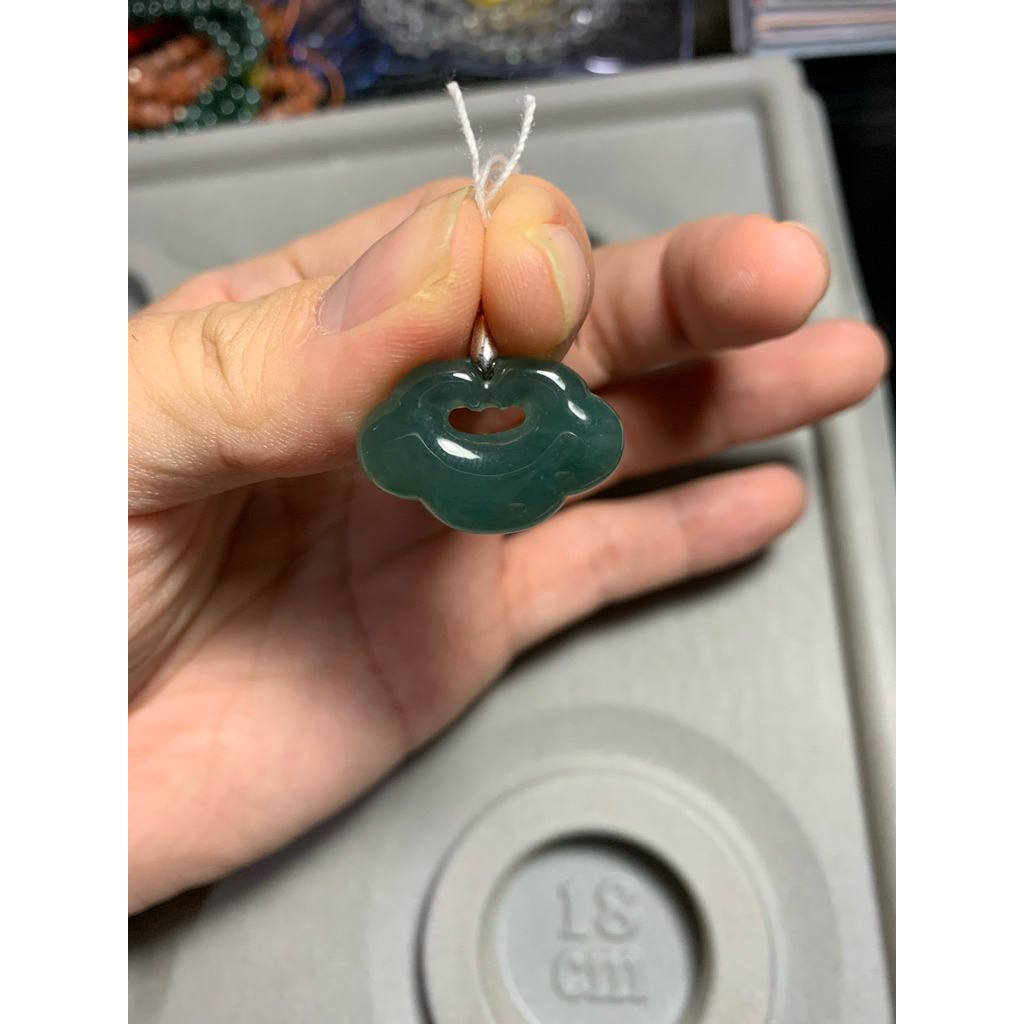 Liontin Giok bwj RuYi