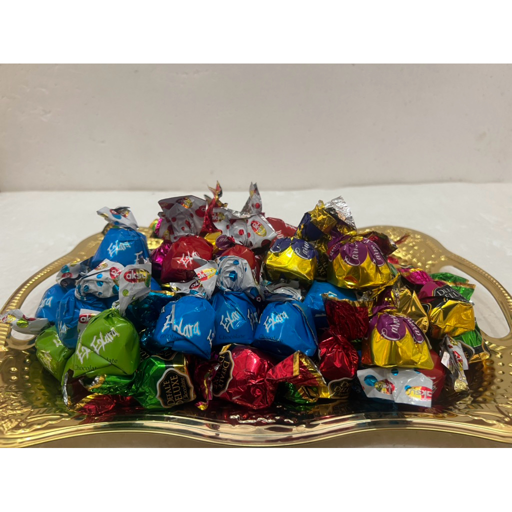 

Coklat Arab mix/coklat Turki mix 1kg best seller coklat Arab mix 1kg oleh oleh haji dan umroh