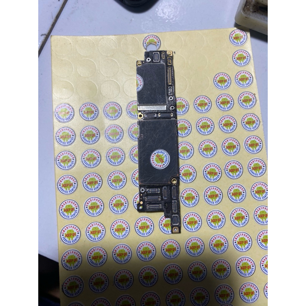 mesin iphone xr minus lock icloud