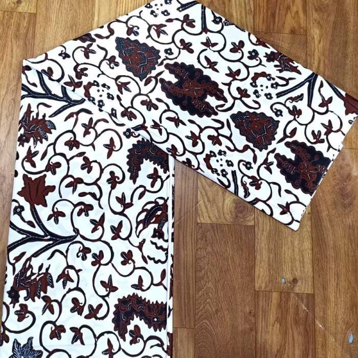 Kain lilit atau jarik batik katun tradisional solo jogja motif wahyu temurun ukel produk lokal