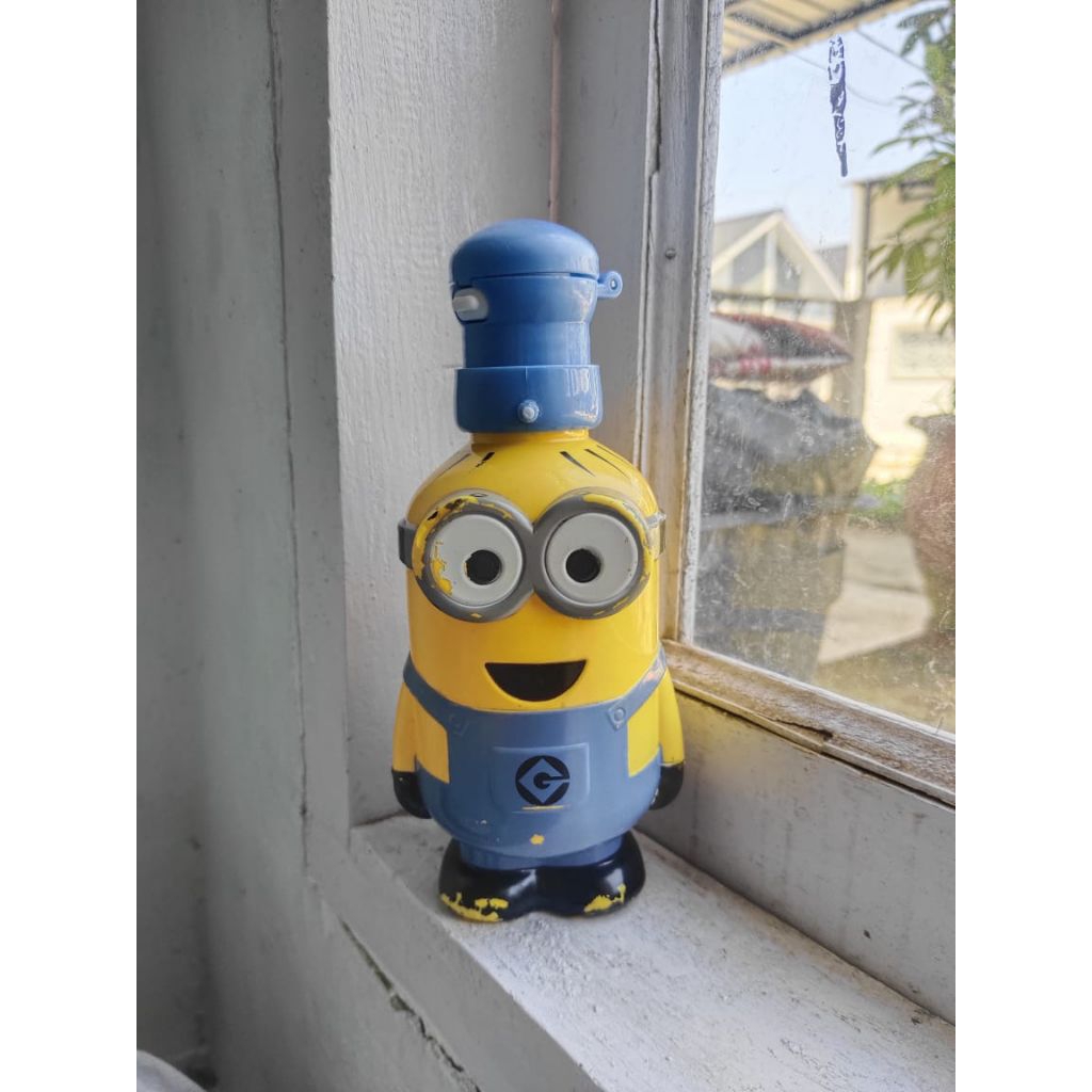 Botol Minion