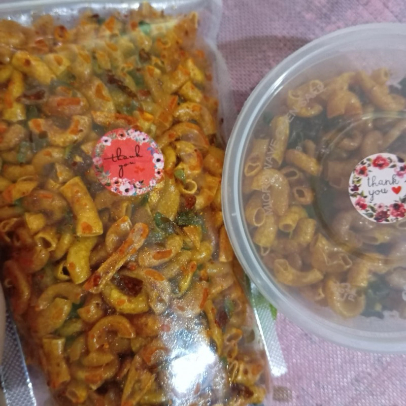 

Makaroni kriuk Extra pedas Daun jeruk isi 1 kg