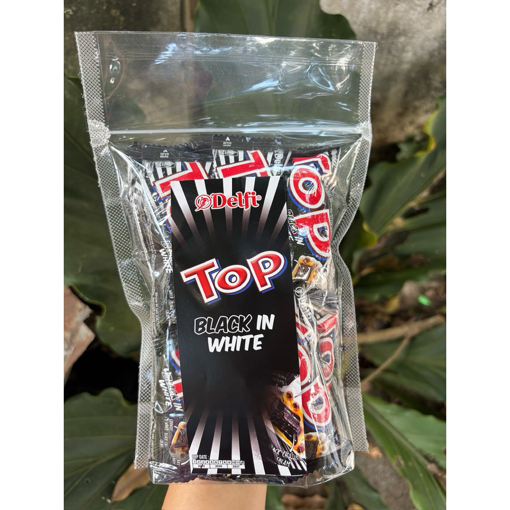 

Cahayadstore Delfi Top Chocolate Wafer Kemasan Pouch Berat Kurang Lebih 180Gr