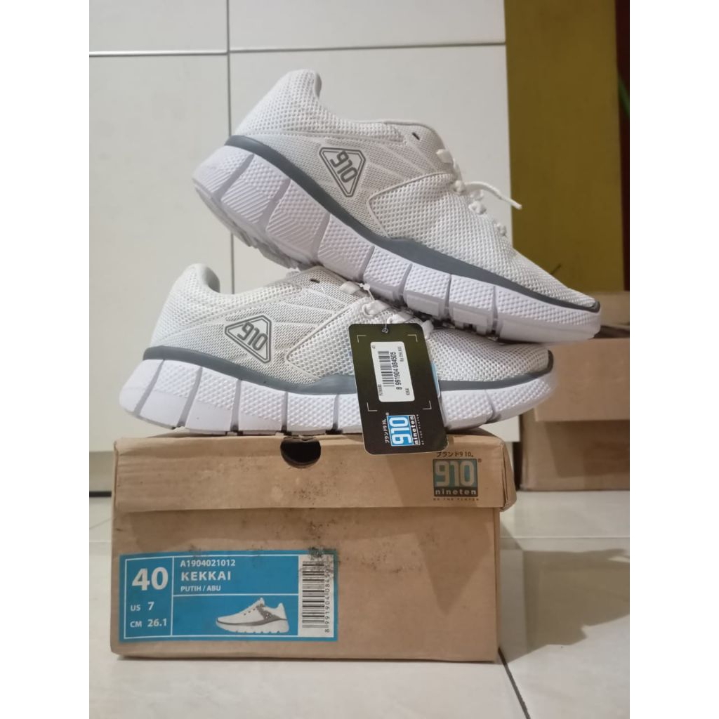 Sepatu Nineten