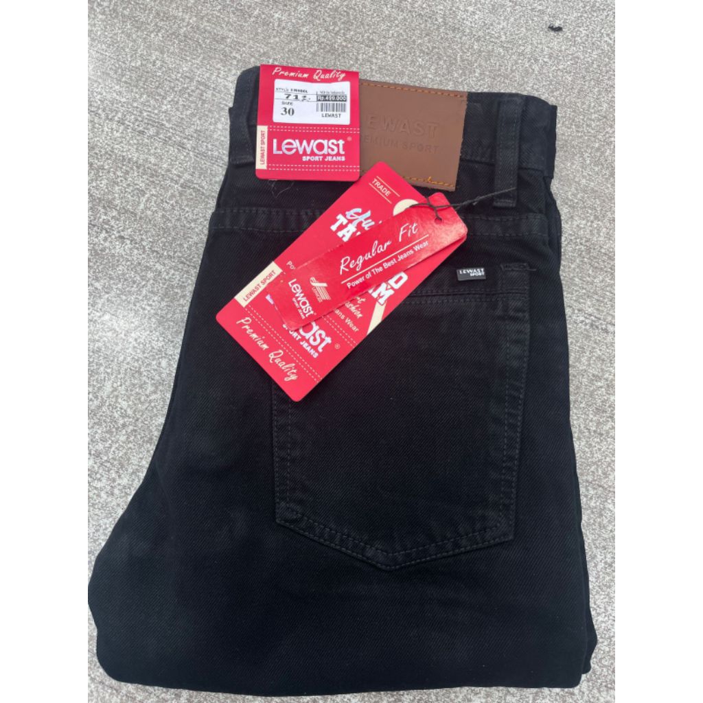 CELANA LEWAST HITAM  BAHAN SOFTJEANS