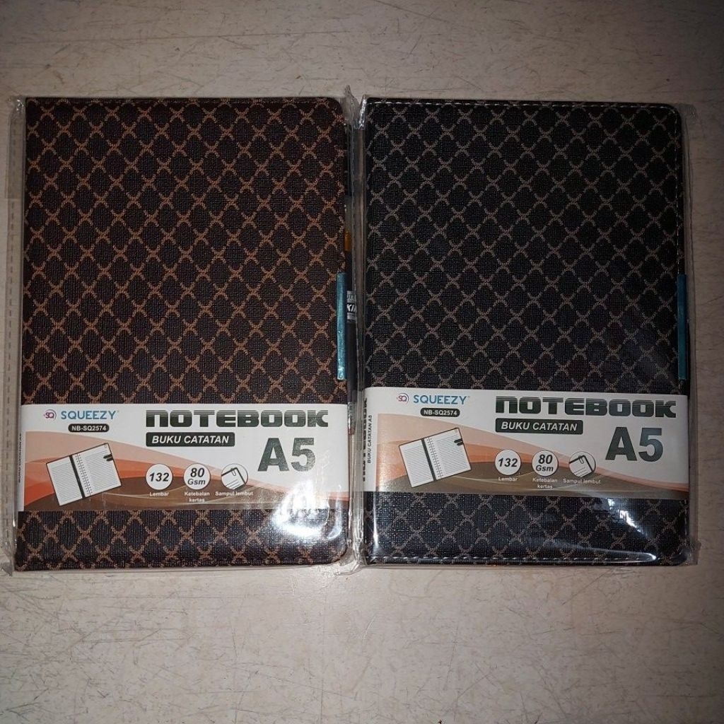 

Notebook A5 NB-SQ2574 SQUEEZY (FREE PEN 1 PCS)