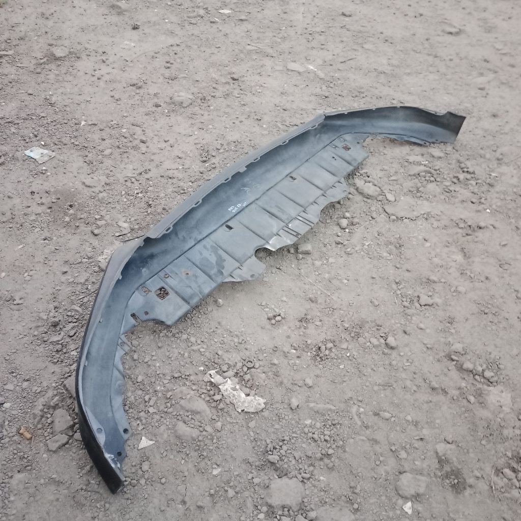 ram Bumper depan Honda HRV 2015