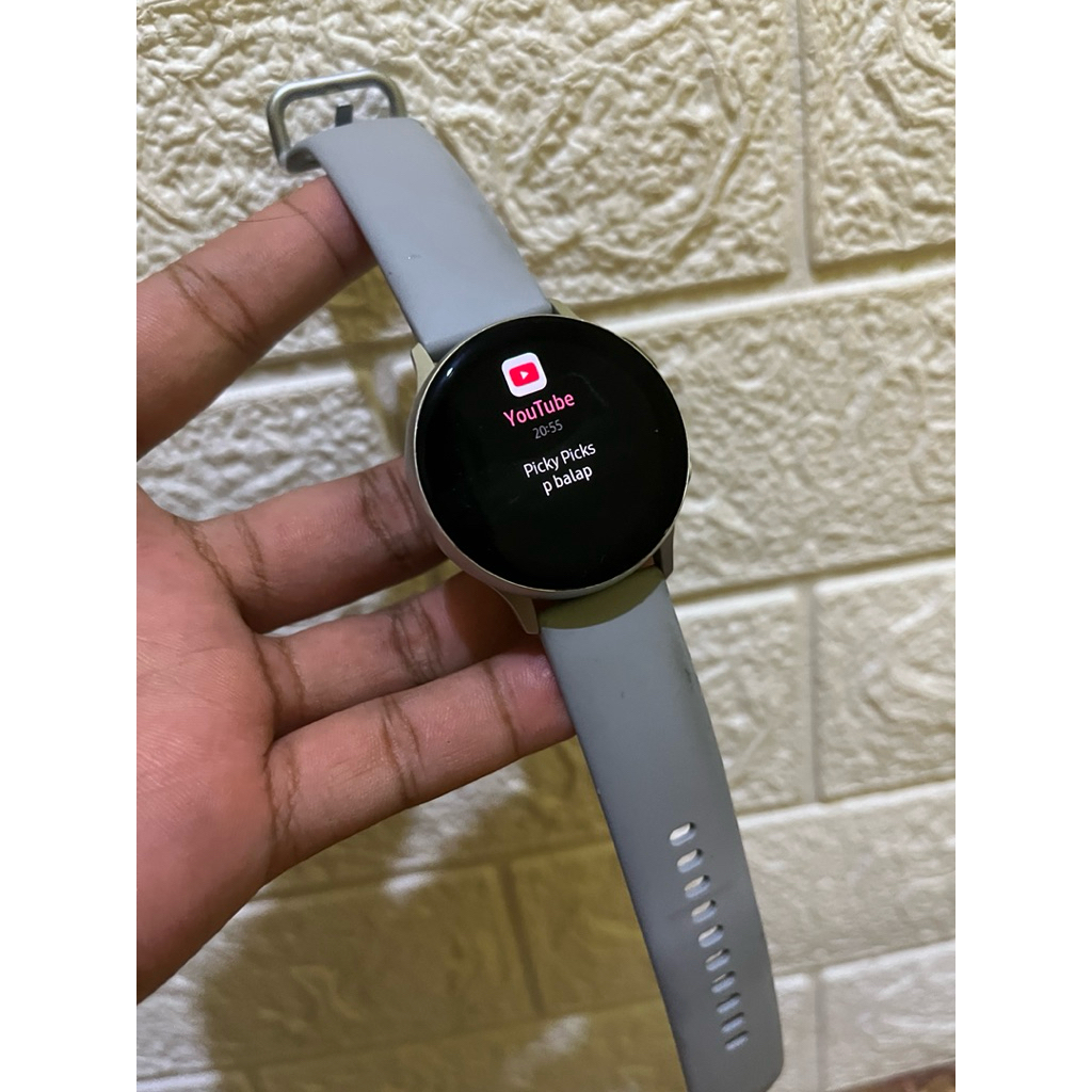 samsung galaxy watch active 2 44mm second like new