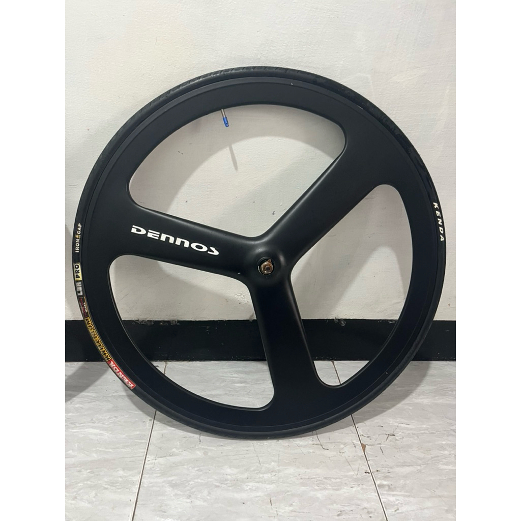 Dennos 3 spoke