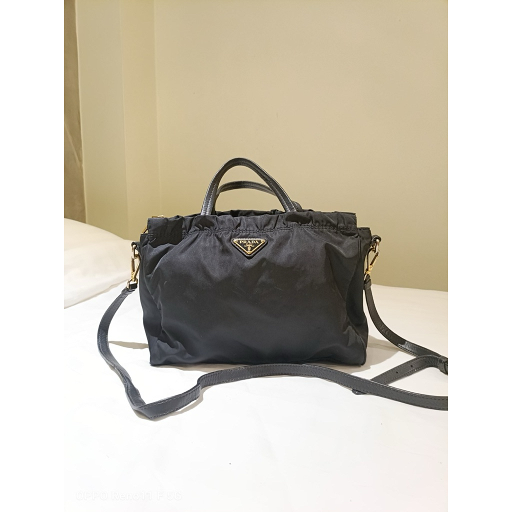 Tas Sling Nilon Prada Preloved Authentic