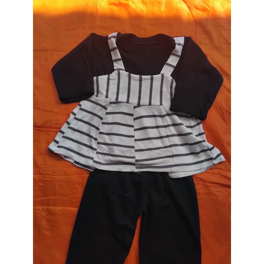 ONE SET KNIT HORNET ANAK PL