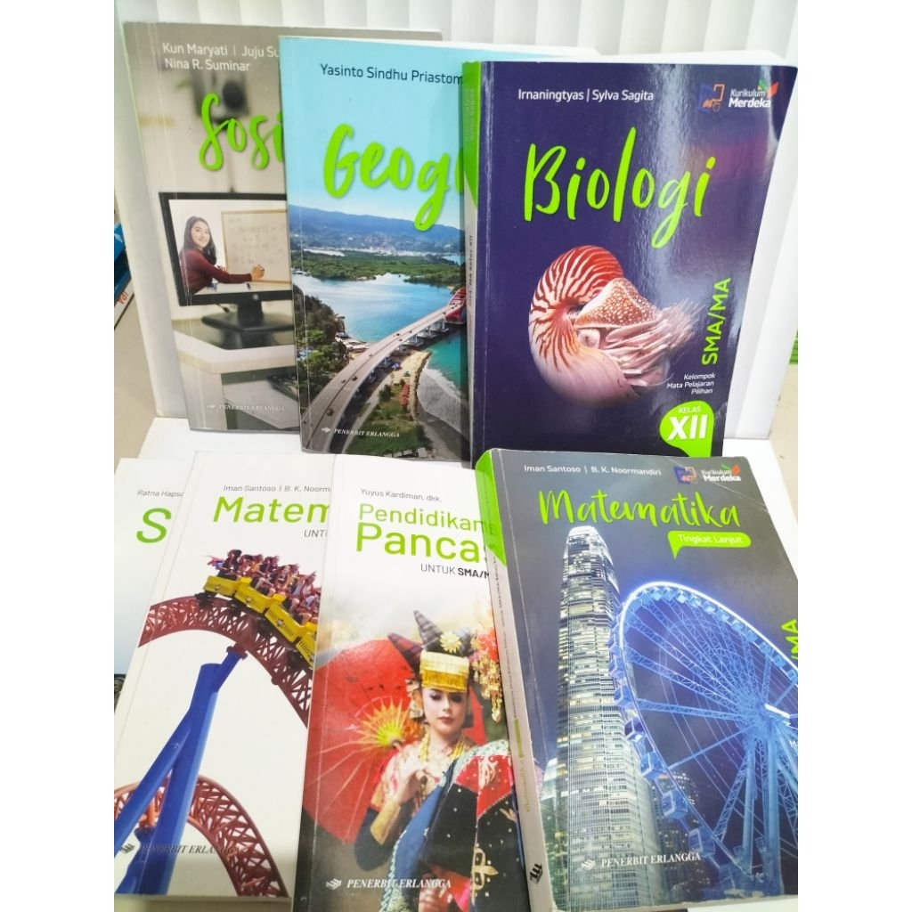 Buku Bekas Kurikulum Merdeka SMA kelas 12