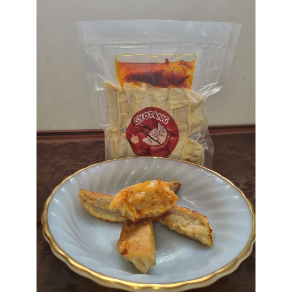 

Frozen Gyoza Chili Oil